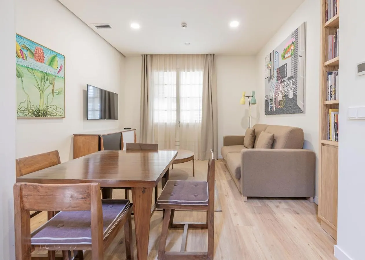 Graffiti Suites El Museo Malaga Apartment