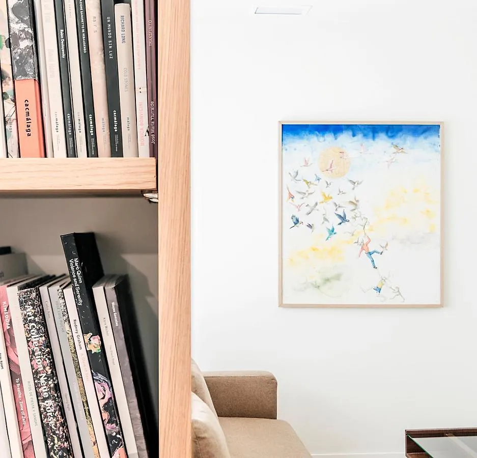 Apartamentos de lujo EL MUSEO Living&Experience Club Arte contemporáneo y mobiliario de colección de los años 50 Málaga